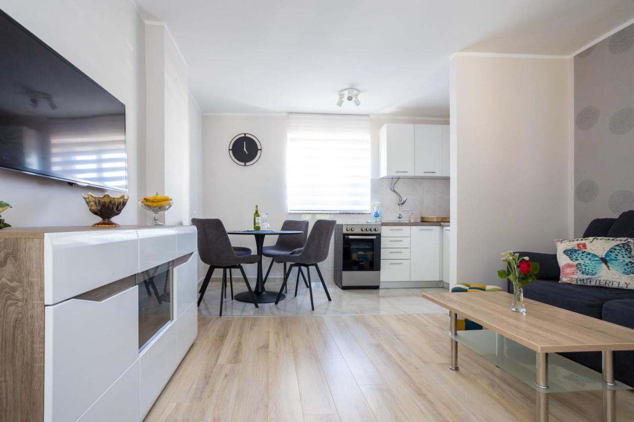 Апартаменты Apartman Marija Нивице Экстерьер фото