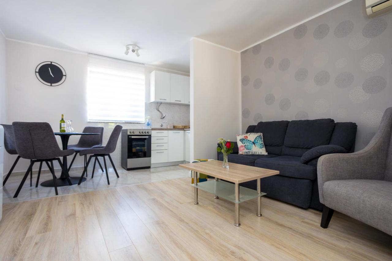 Апартаменты Apartman Marija Нивице Экстерьер фото